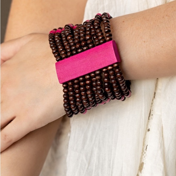 Tropical Trendsetter - Pink Bracelet - Picture 1 of 2